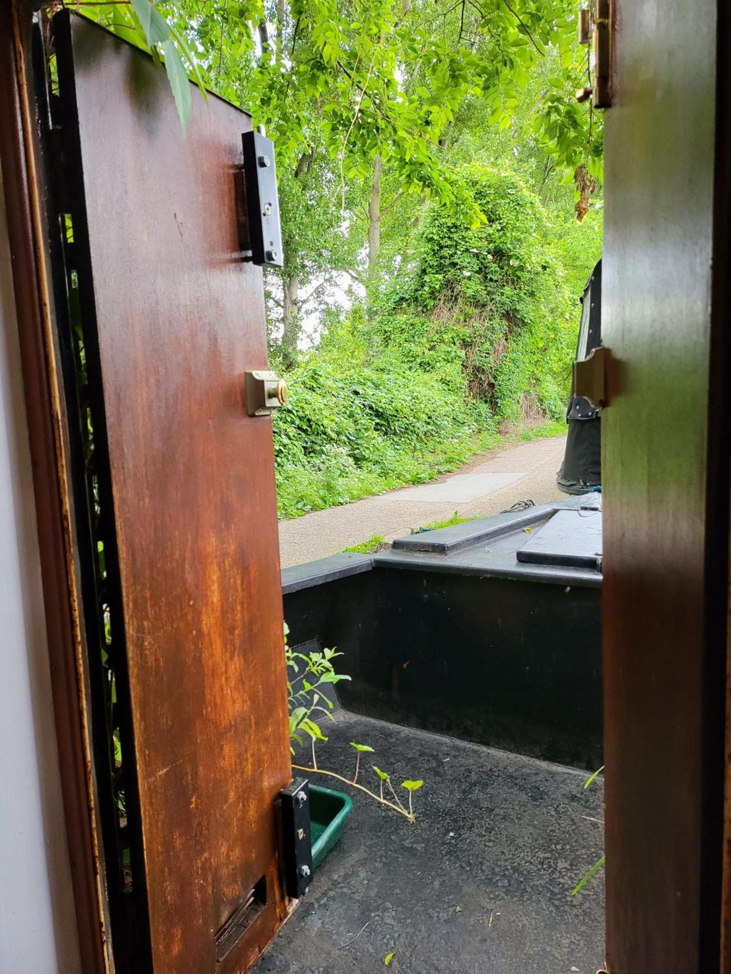 Lovely Canal Boat In Little Venice For Family & Friends Botel